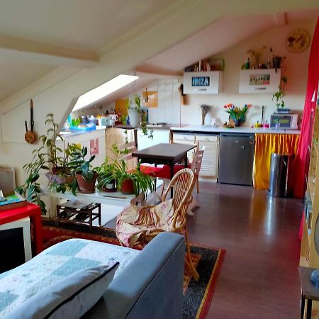Charmant 2 Pieces Clichy Levallois Exterior foto