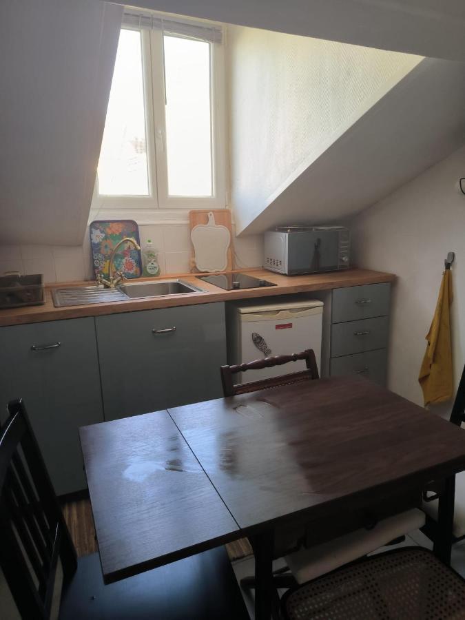 Charmant 2 Pieces Clichy Levallois Exterior foto